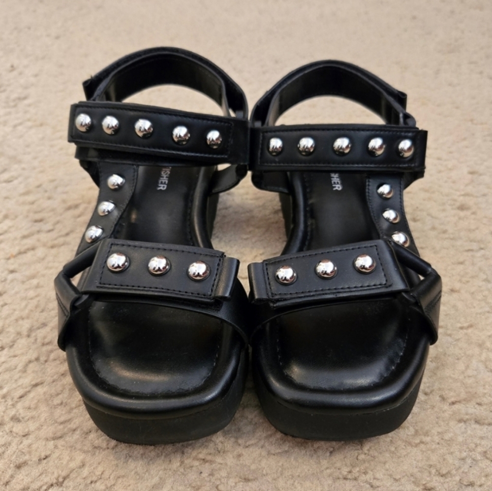 NEW Marc Fisher Sandals Size 7
